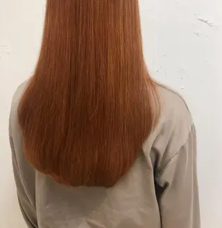 セミロング 顔周りの垢抜けヘア 立山愛梨のヘアスタイル
