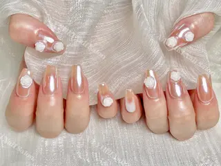 ネイル Queenie 🦋のネイルデザイン