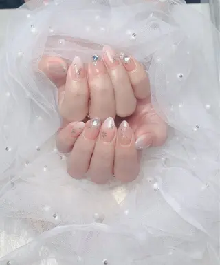 ネイル uu ネイルサロン関内🌼のネイルデザイン