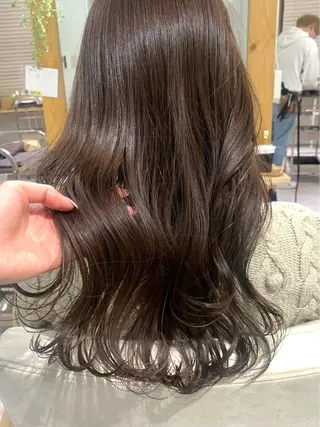 ロング ツヤカラー🤍 ARISAのヘアスタイル