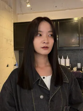 セミロング レディースカット🎀 NANAHAのヘアスタイル