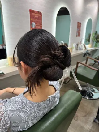 セミロング ヘアアレンジ 縮毛矯正/ /関内/あべももこのヘアスタイル