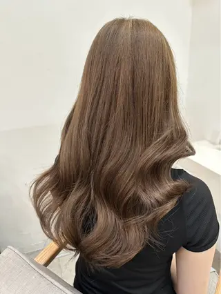 ロング カラー 🦋Yui🦋透明感 /ベージュ/Wカラーのヘアスタイル