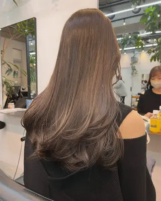 ロング カラー 川口開世 short cutのヘアスタイル