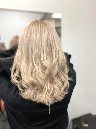 ミディアム カラー ヘアアレンジ メンズ キッズ ネイル マツエク・マツパ 🧡可愛い色落ち🧡 ハイトーン特化🧡のヘアスタイル