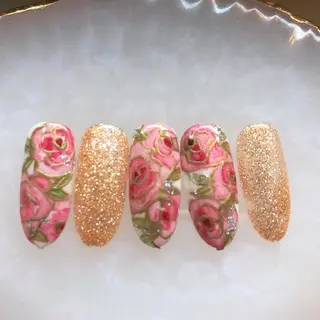 ネイル 奥園 良恵のネイルデザイン