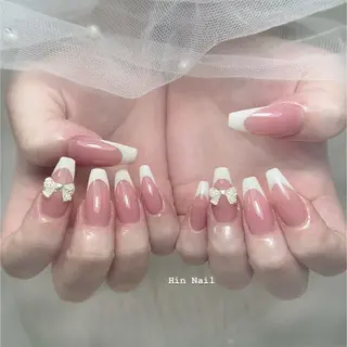 ネイル Hin Nailsのネイルデザイン