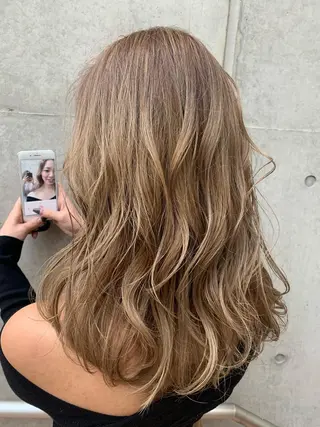 ミディアム カラー box mico. mutsumiのヘアスタイル