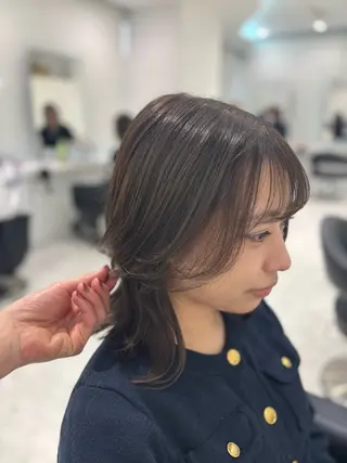 ミディアム カラー 流行りの透明感カラー ×縮毛矯正🤍ユウのヘアスタイル