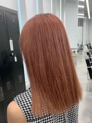 セミロング カラー ヘアテラス エムナラテンのヘアスタイル