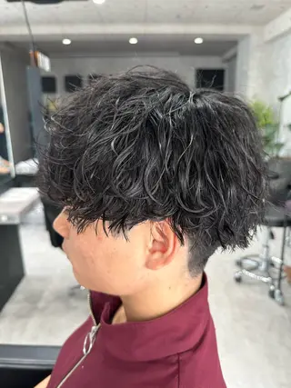 ショート パーマ メンズ ユウ🪄 パーマ指名No1のヘアスタイル
