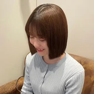 ショート 透け感カラー/レイヤ ーAI🪽🩵のヘアスタイル