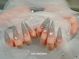 ネイル LULU Nail  Salon 新宿所属・LU LU NailSalonのネイルデザイン