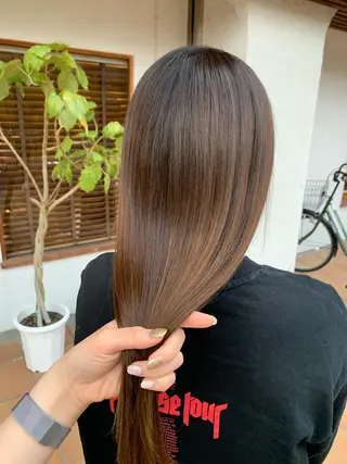 セミロング カラー putri 川邉 優花のヘアスタイル