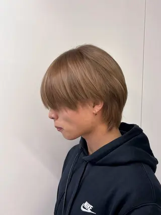 ショート カラー makoto⌇レイヤ ー⌇艶カラー🍒のヘアスタイル
