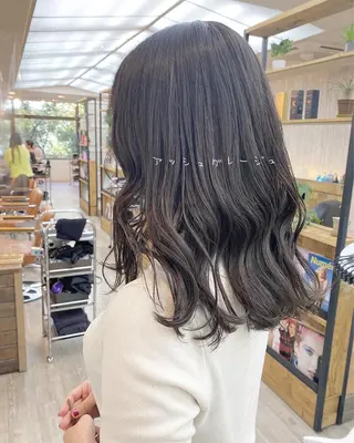 ミディアム ☀️透明感color KURO☀️のヘアスタイル
