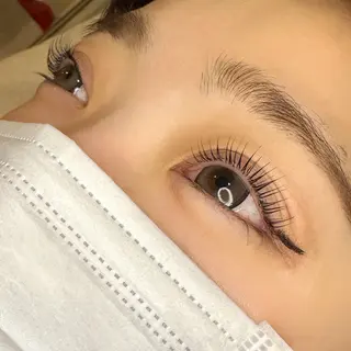 マツエク・マツパ Lily's Dog & Beauty所属・Lily's ®️enaのマツエク・マツパデザイン