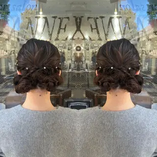 セミロング ヘアアレンジ 💎ハイトーン/艶 カラー モエカ💎のヘアスタイル