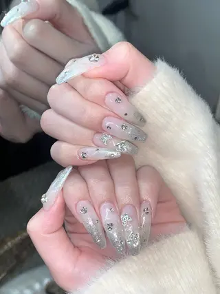 ネイル さゆり￤推しキャラ ￤ロングネイル🩷のネイルデザイン
