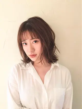 ミディアム シマダ アユミのヘアスタイル