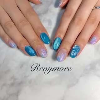 ミディアム ネイル nail salon Revymoreのネイルデザイン