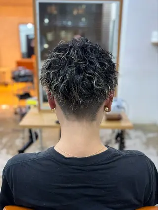 パーマ 金子 千登のヘアスタイル