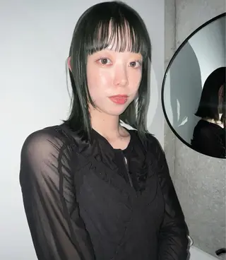 カラー sliver ・siki /YUIのヘアスタイル