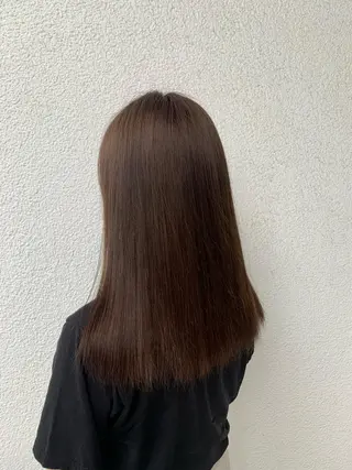 セミロング カラー 平尾 樹里のヘアスタイル