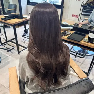 ロング 松葉 柚月のヘアスタイル