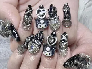 ネイル Hanya 🌈のネイルデザイン