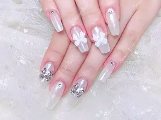 ネイル Queening 🦋のネイルデザイン