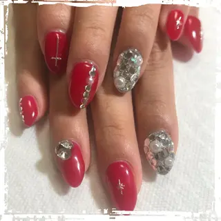 ネイル ECLAT エクラ所属・寺山 千鶴のネイルデザイン