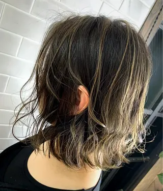 ミディアム カラー 木下 旬起のヘアスタイル