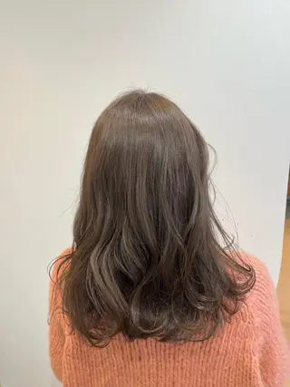 ミディアム カラー 和田 琉々香のヘアスタイル