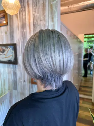 ショート エクステ/ハイトーン /レイヤーカットのヘアスタイル