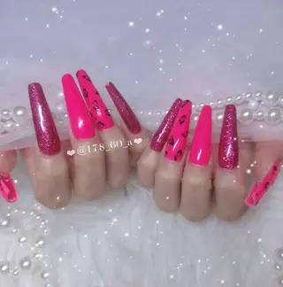 ネイル HAPPINAS🎀  れん🖤痛ネイルのネイルデザイン