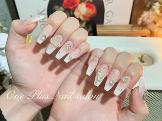 ネイル One Plus Nail Salonのネイルデザイン