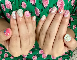 ネイル Marina Verestのネイルデザイン