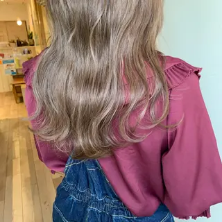 ロング カラー 山本 知佳のヘアスタイル