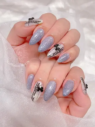 MoON...❤︎ MeGuのネイルデザイン