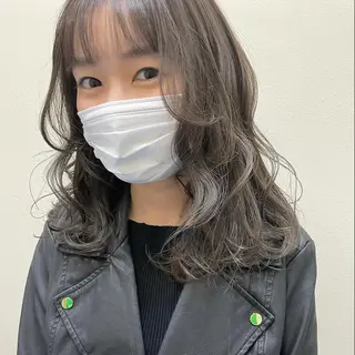 ミディアム ayaka 縮毛矯正レイヤーのヘアスタイル