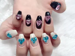 ネイル Elegant beautyルイのネイルデザイン