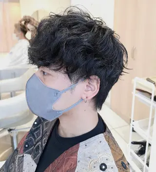 メンズ パーマ 渡辺 愛枝/艶カラー🩵のヘアスタイル