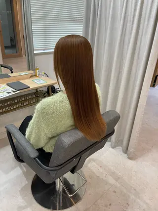 ロング ✨透明感カラー✨ 🌈艶カラー🌈のヘアスタイル