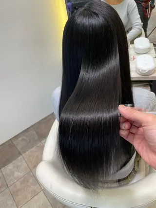 ロング Skyspa straight&digital所属・渡邉 信一のヘアスタイル