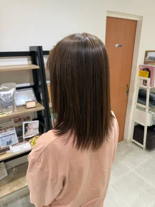 ミディアム 島 歩那のヘアスタイル