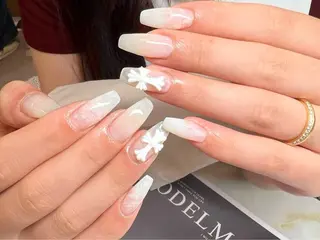 ネイル Mira Nail Studioのネイルデザイン
