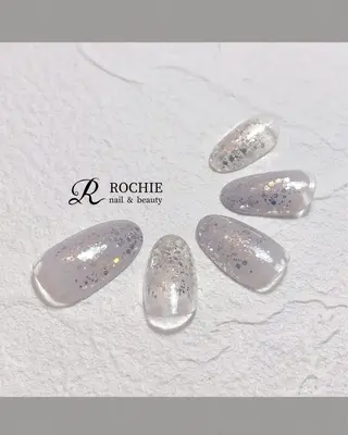 ネイル ROCHIE ロキエ(まなみ)のネイルデザイン