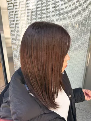 ミディアム カラー earth銀座 青山🩵のヘアスタイル