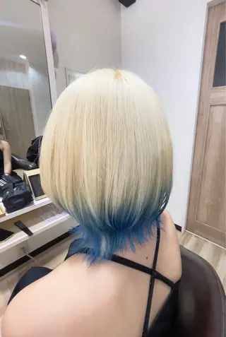 ミディアム カラー 🌈派手髪ハイトーン 🌈鈴木亮太🌈のヘアスタイル
